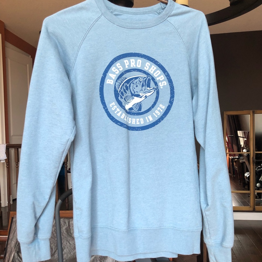 Bass Pro Shops Sweater